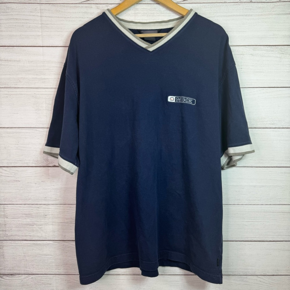 Men’s vintage y2k Nike t-shirt size XL